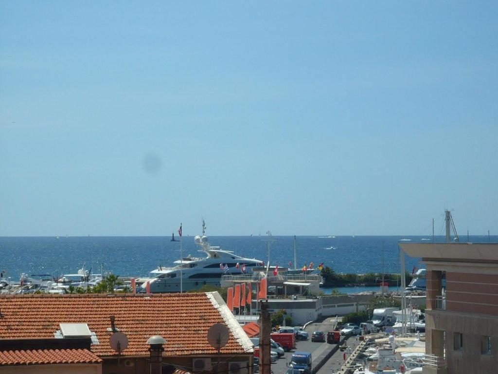 Charmant 2P Vue Mer Face Au Port De Golfe Juan Exterior photo